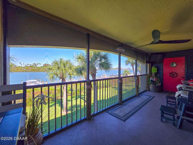 460 Bouchelle Dr Apt 201, New Smyrna Beach, FL 32169