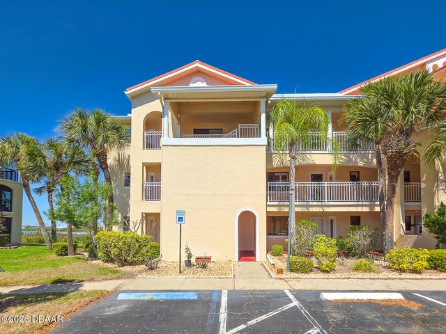 460 Bouchelle Dr Apt 201, New Smyrna Beach, FL 32169