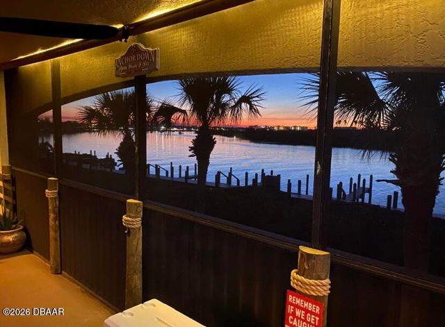 460 Bouchelle Dr Apt 201, New Smyrna Beach, FL 32169