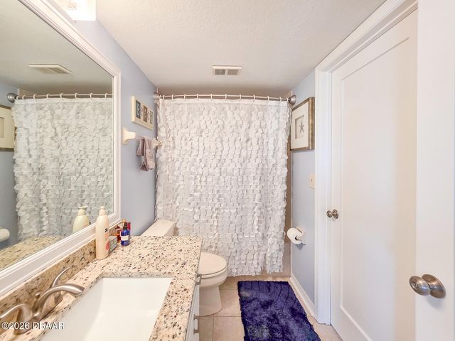 460 Bouchelle Dr Apt 201, New Smyrna Beach, FL 32169