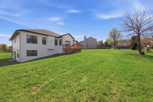 391 TEABERRY Court, Roscoe, IL 61073