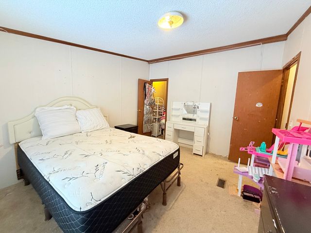 410 W Mable Street, Harrisburg, IL 62946