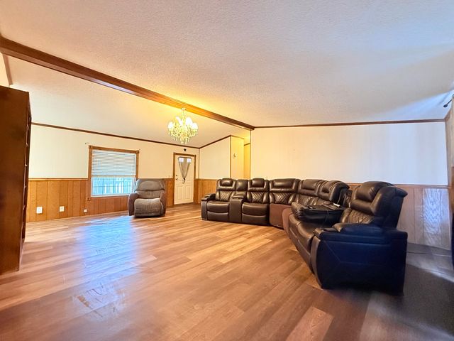 410 W Mable Street, Harrisburg, IL 62946