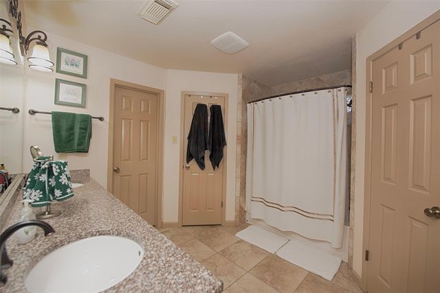 15610 Lone Tree Drive, Houston, TX 77084