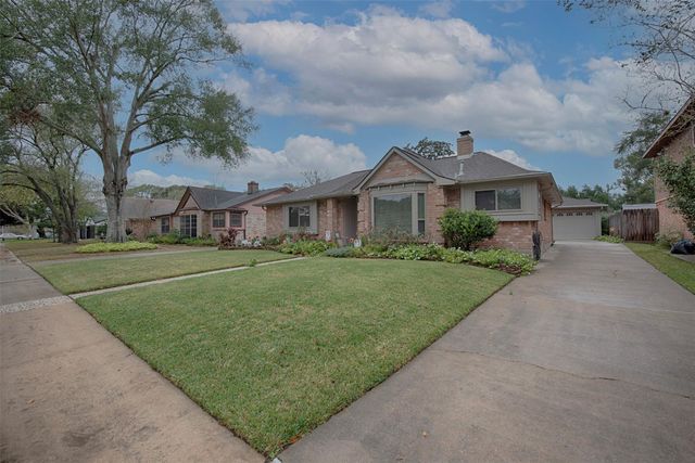 15610 Lone Tree Drive, Houston, TX 77084