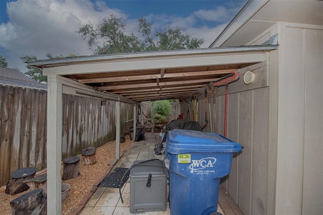 15610 Lone Tree Drive, Houston, TX 77084