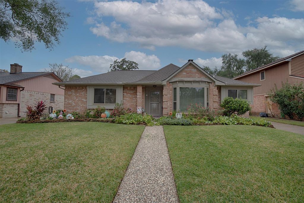 15610 Lone Tree Drive, Houston, TX 77084