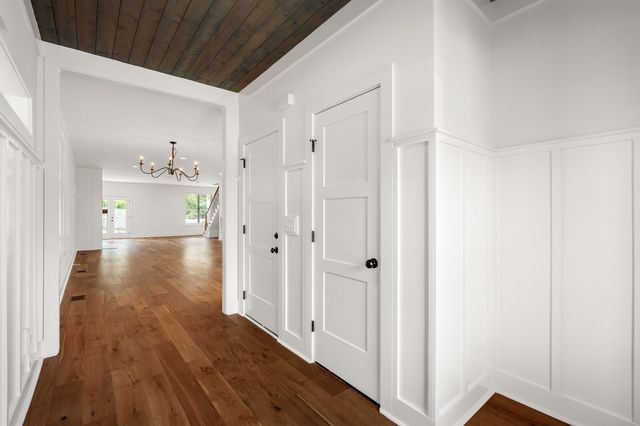 6515B Premier Dr, Nashville, TN 37209