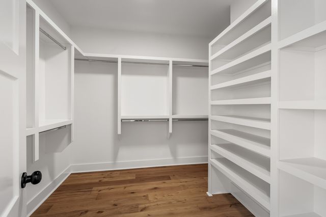 6515B Premier Dr, Nashville, TN 37209