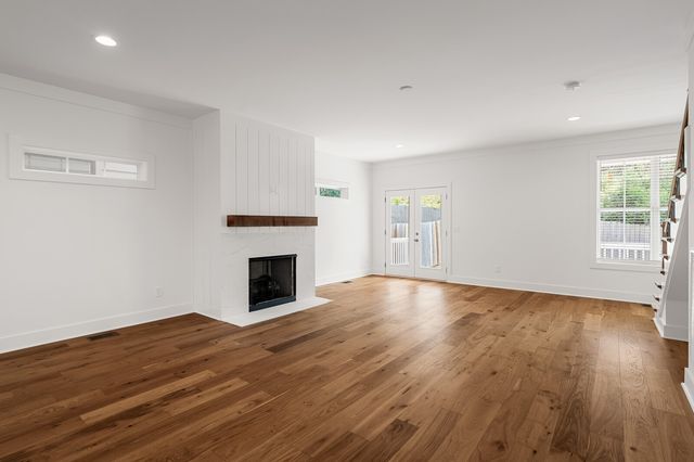 6515B Premier Dr, Nashville, TN 37209