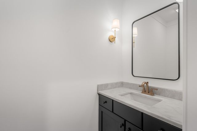 6515B Premier Dr, Nashville, TN 37209