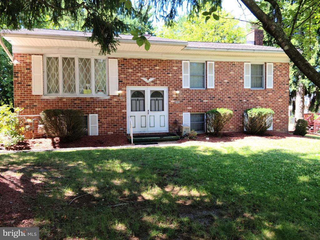 2101 CHANTILLA RD, Baltimore, MD 21228