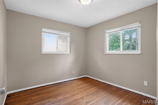 6751 Kenwood Drive, St Louis, MO 63121