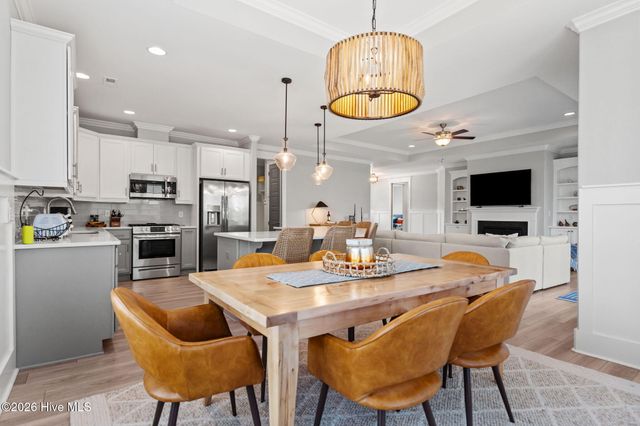 105 E Keel Drive, Hampstead, NC 28443