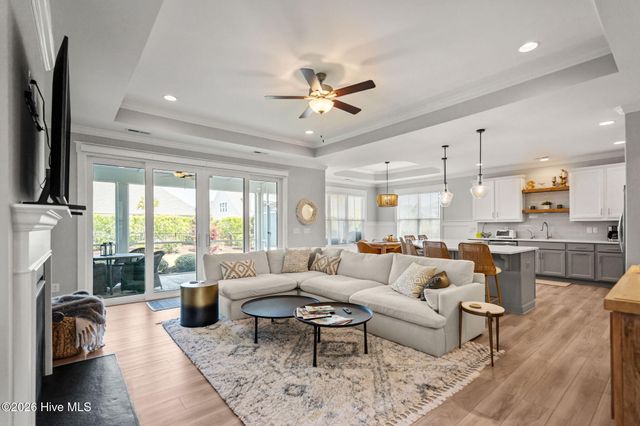 105 E Keel Drive, Hampstead, NC 28443