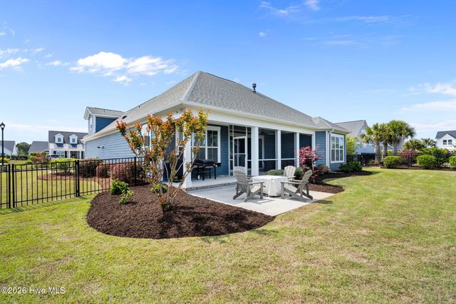 105 E Keel Drive, Hampstead, NC 28443