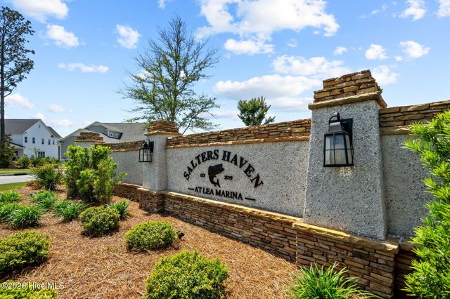 105 E Keel Drive, Hampstead, NC 28443