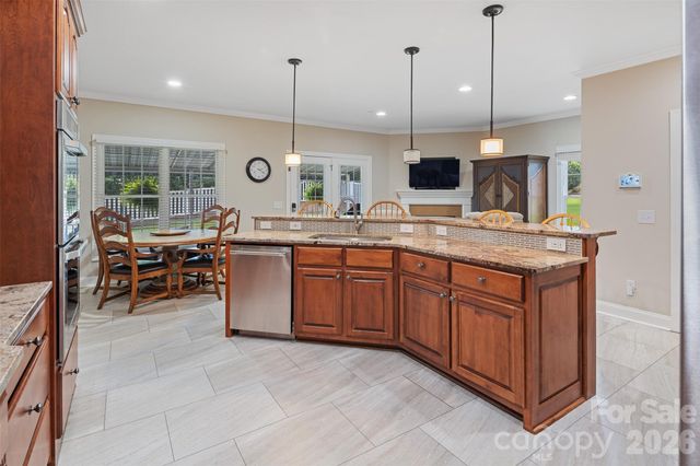 1746 30th Avenue Drive NE, Hickory, NC 28601