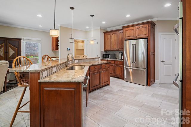 1746 30th Avenue Drive NE, Hickory, NC 28601