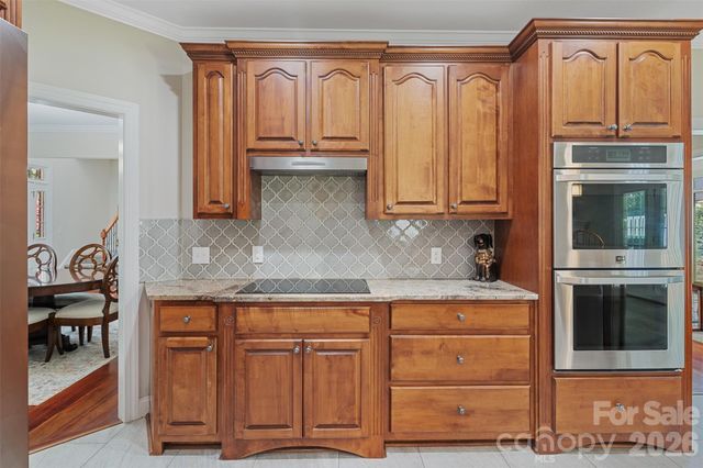 1746 30th Avenue Drive NE, Hickory, NC 28601