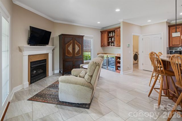 1746 30th Avenue Drive NE, Hickory, NC 28601