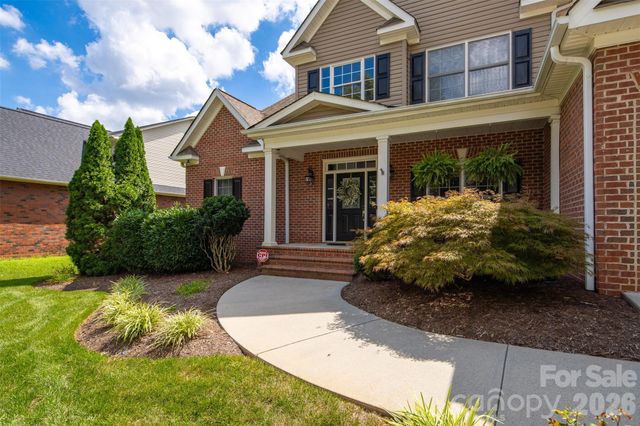 1746 30th Avenue Drive NE, Hickory, NC 28601
