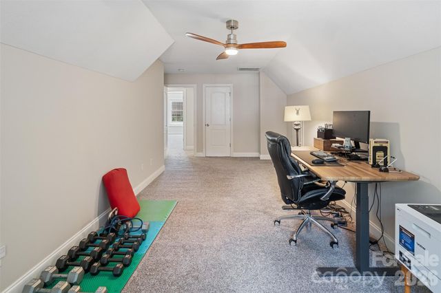 1746 30th Avenue Drive NE, Hickory, NC 28601
