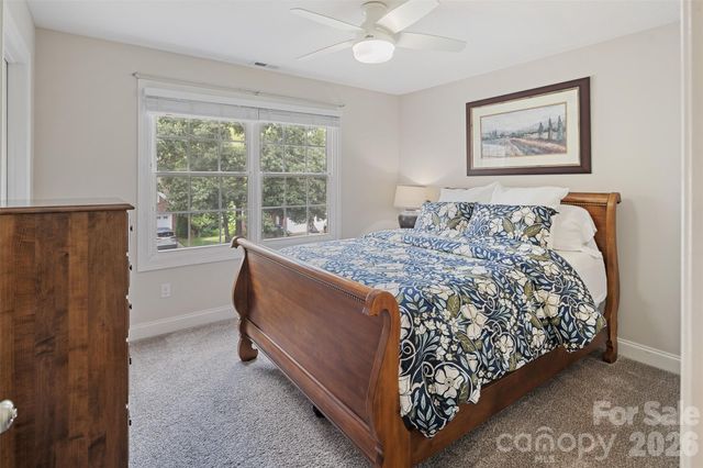 1746 30th Avenue Drive NE, Hickory, NC 28601