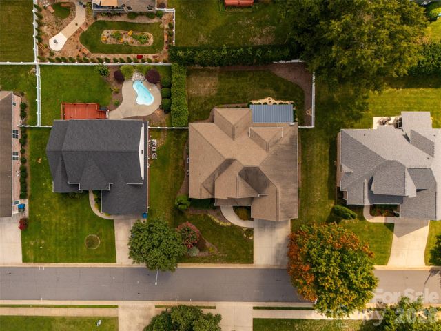 1746 30th Avenue Drive NE, Hickory, NC 28601