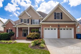 1746 30th Avenue Drive NE, Hickory, NC 28601