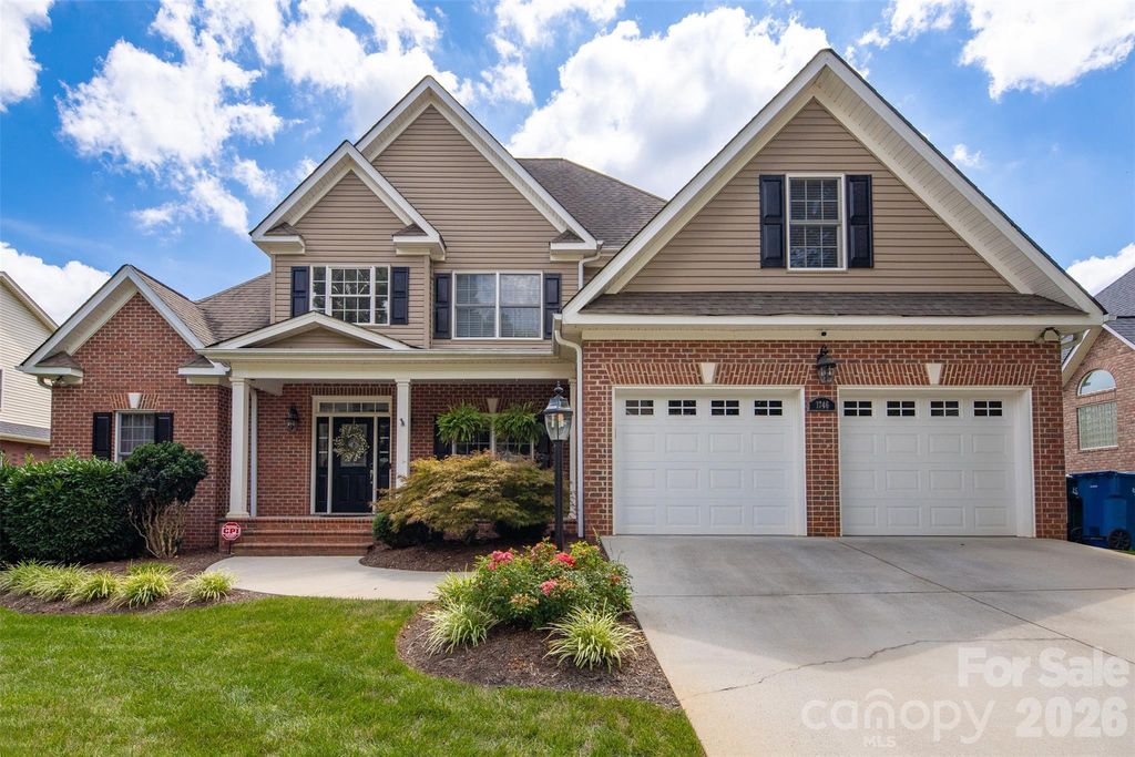 1746 30th Avenue Drive NE, Hickory, NC 28601