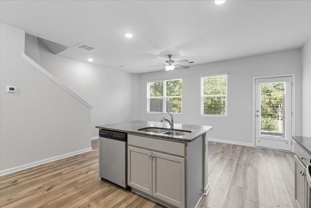 2832 Saratoga Lake View, Decatur, GA 30034