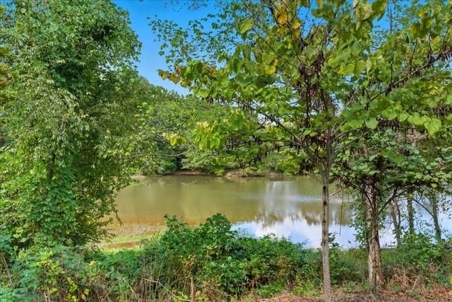 2832 Saratoga Lake View, Decatur, GA 30034