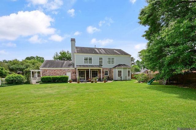 8327 Cypress Lake Dr, Baton Rouge, LA 70809