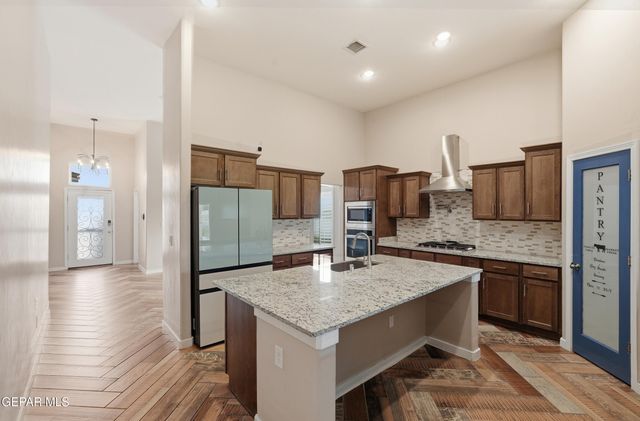 14825 WILLIAM MESHEL Drive, El Paso, TX 79938