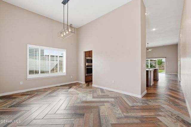 14825 WILLIAM MESHEL Drive, El Paso, TX 79938