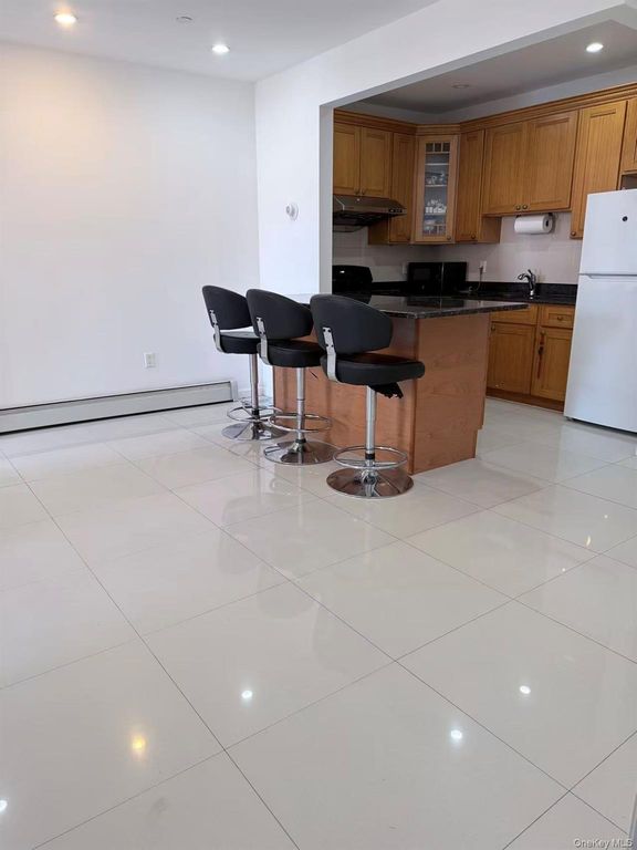 104-48 37th Drive 4D, Corona, NY 11368 — photo 3