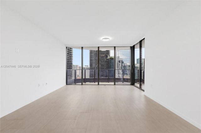 1000 Brickell Plaza 4015, Miami, FL 33131