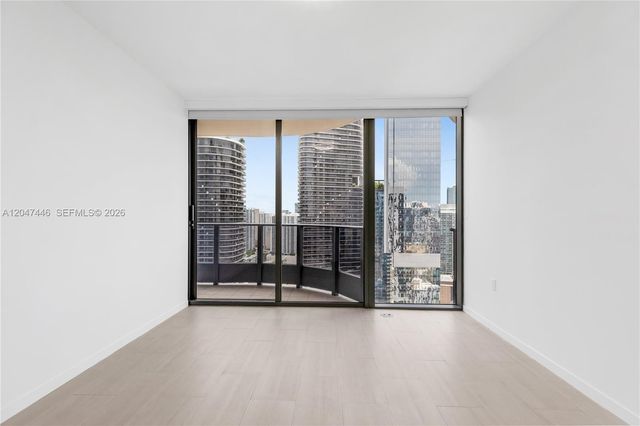 1000 Brickell Plaza 4015, Miami, FL 33131