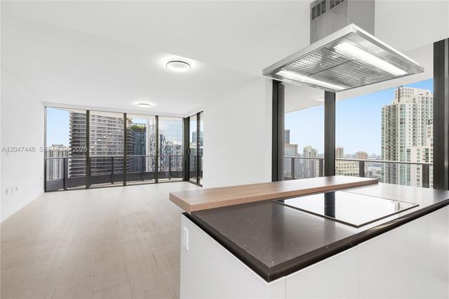 1000 Brickell Plaza 4015, Miami, FL 33131