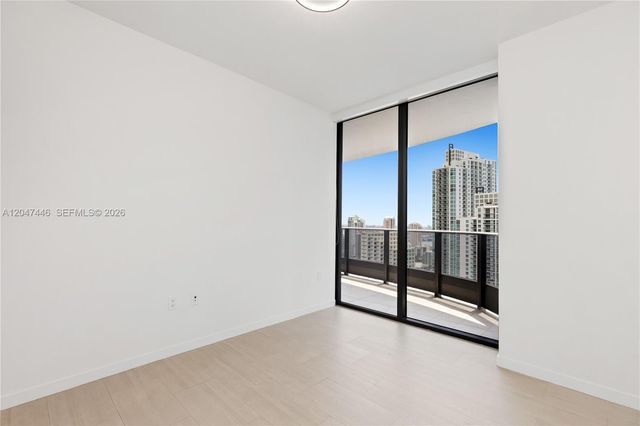 1000 Brickell Plaza 4015, Miami, FL 33131
