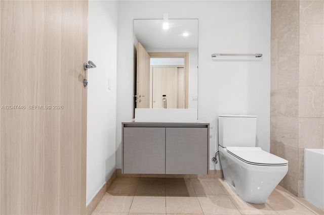 1000 Brickell Plaza 4015, Miami, FL 33131