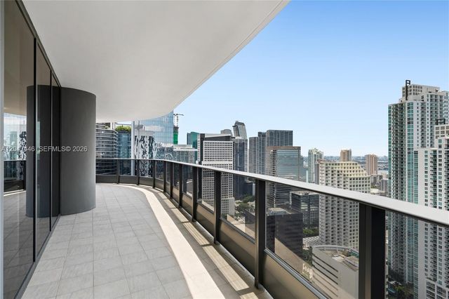 1000 Brickell Plaza 4015, Miami, FL 33131