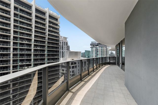 1000 Brickell Plaza 4015, Miami, FL 33131