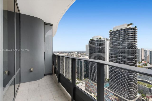 1000 Brickell Plaza 4015, Miami, FL 33131