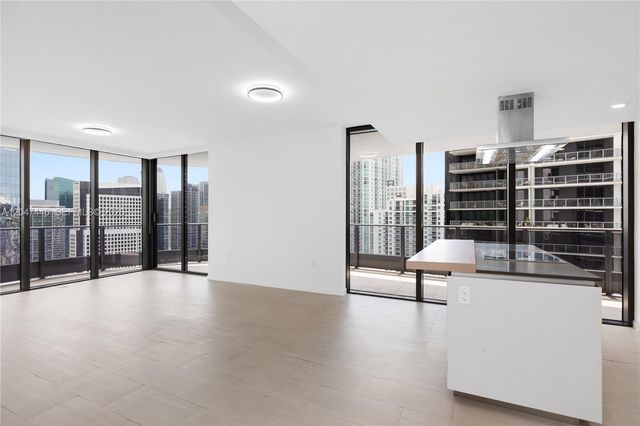 1000 Brickell Plaza 4015, Miami, FL 33131