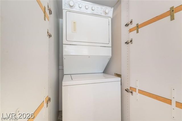 205 East Harmon Avenue 409, Las Vegas, NV 89169