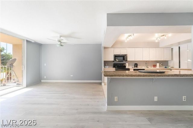 205 East Harmon Avenue 409, Las Vegas, NV 89169