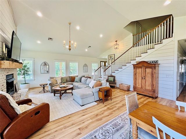 157 E Canna Lane, Mcalester, OK 74501