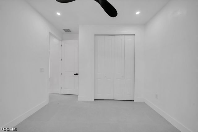 2005 Robert AVE, Alva, FL 33920